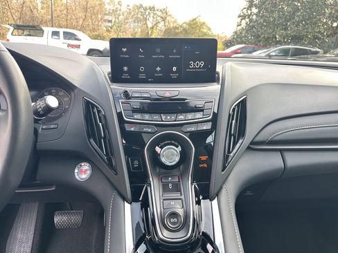 Certified 2025 Acura RDX SH-AWD image 32