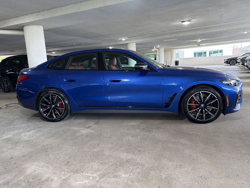 Used 2023 BMW i4 eDrive40 w/ M Sport Package image 6