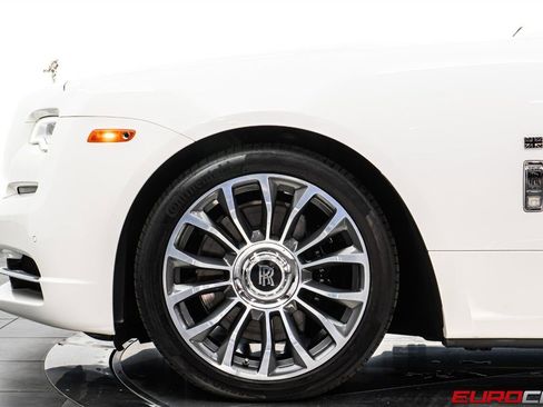 Used 2018 Rolls-Royce Dawn image 14