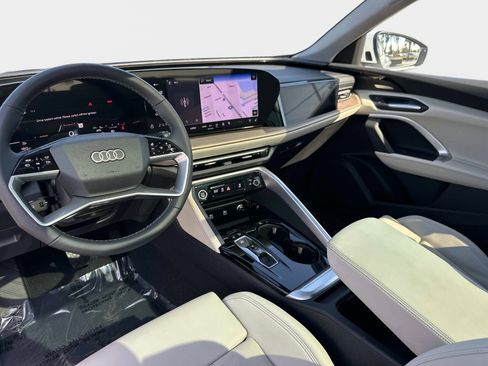 New 2025 Audi Q5 Prestige image 16