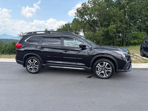 Certified 2025 Subaru Ascent Limited w/ Popular Package #1 AWD/4WD image 7