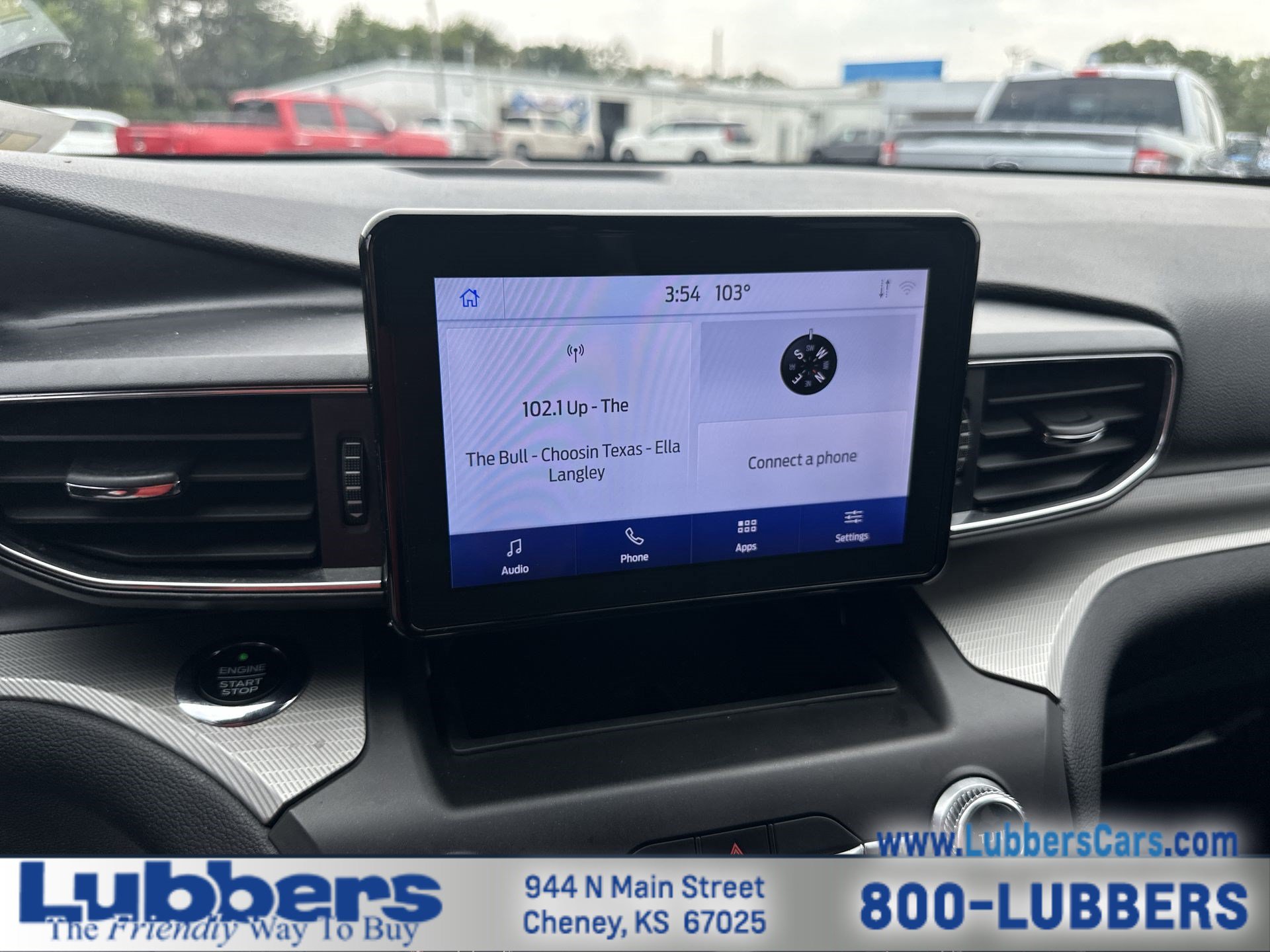 Used 2020 Ford Explorer XLT w/ Equipment Group 202A AWD/4WD image 16