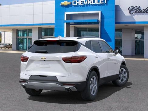 New 2025 Chevrolet Blazer LT w/ Convenience Package image 4