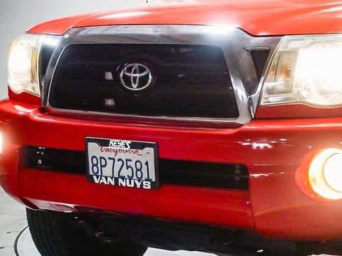 Used 2008 Toyota Tacoma PreRunner image 8