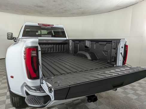 New 2026 GMC Sierra 3500 Denali Ultimate image 9