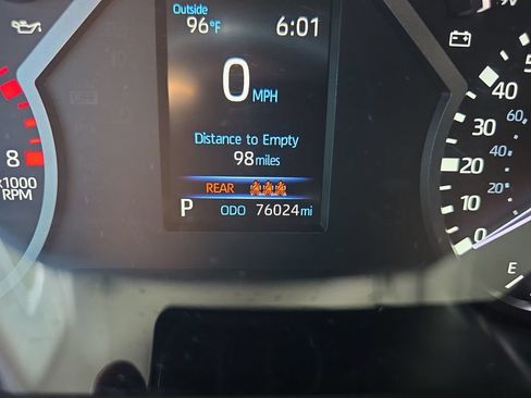 Used 2023 Toyota Tundra Limited w/ Power Package AWD/4WD image 19