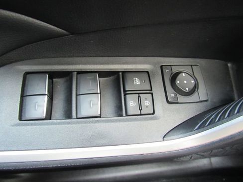 Used 2025 Toyota RAV4 XLE image 35