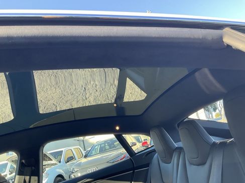 Used 2021 Tesla Model S Long Range Plus image 32