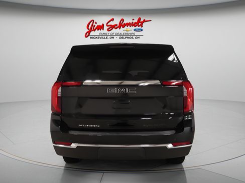 Used 2025 GMC Yukon XL Elevation w/ Elevation Premium Package AWD/4WD image 5