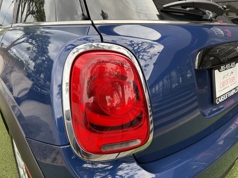 Used 2016 MINI Cooper 4-Door Hardtop FWD image 11