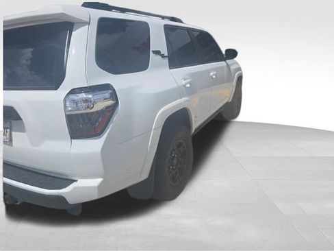 Used 2024 Toyota 4Runner TRD Off-Road Premium image 12