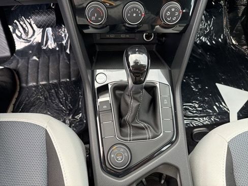 New 2025 Volkswagen Taos S image 31