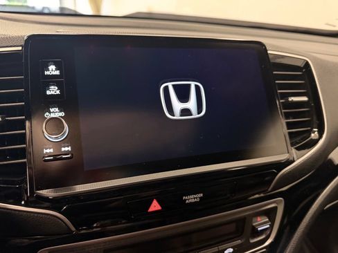 Used 2025 Honda Ridgeline Black Edition image 23