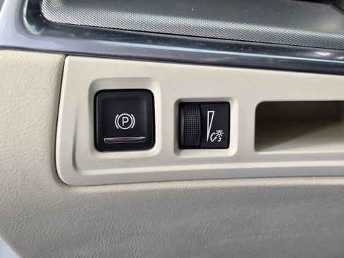 Used 2018 Cadillac XT5 Premium Luxury w/ Driver Assist Package image 28