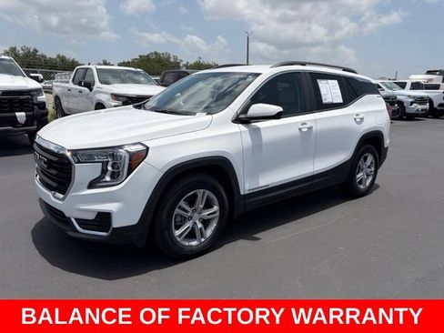 Used 2023 GMC Terrain SLE w/ Driver Convenience Package FWD image 3