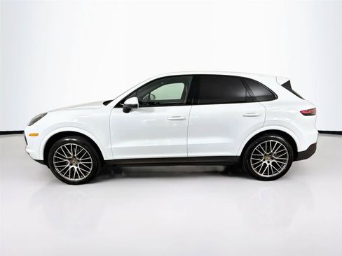 Used 2023 Porsche Cayenne Platinum Edition AWD/4WD image 6