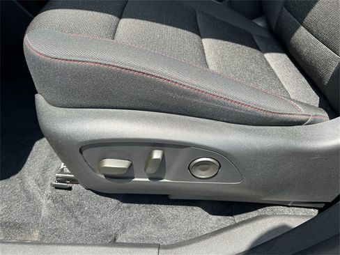 Certified 2024 Chevrolet Traverse Z71 w/ LPO, Floor Liner Package image 14