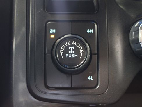 Used 2022 Ford F150 XLT w/ Equipment Group 302A High image 17