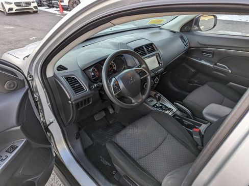 Used 2018 Mitsubishi Outlander Sport ES image 19