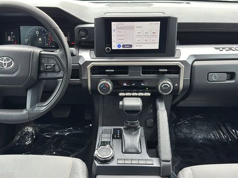 Certified 2025 Toyota Tacoma SR5 image 33