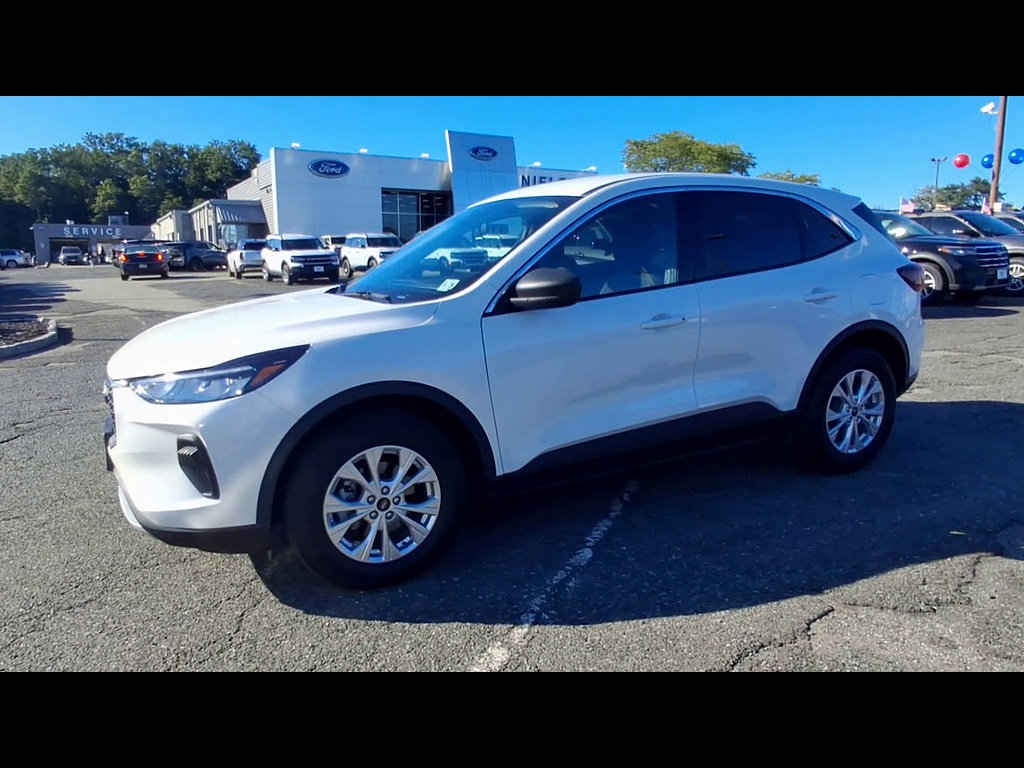 Certified 2023 Ford Escape Active AWD/4WD image 4