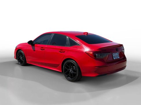 Used 2024 Honda Civic Sport image 3
