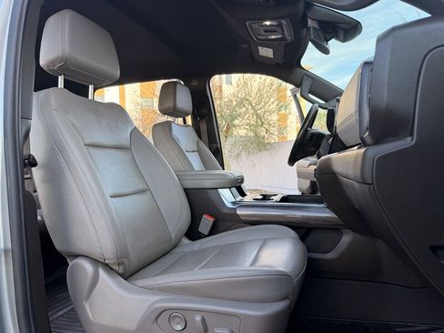 Used 2024 Chevrolet Silverado 3500 LTZ w/ LTZ Convenience Package image 26