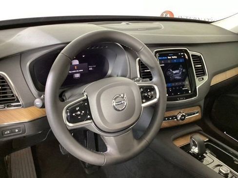New 2025 Volvo XC90 T8 Plus w/ Protection Package Premier image 10