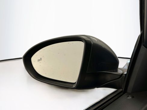 Used 2025 Volkswagen Jetta SE FWD image 16