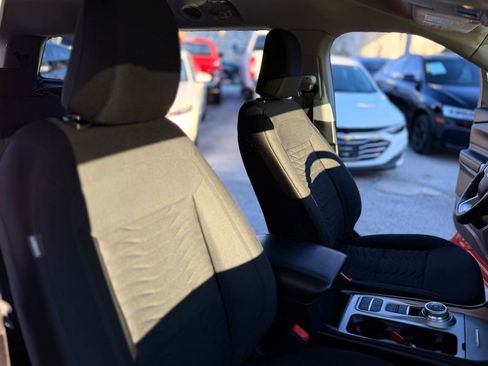 Used 2021 Ford Explorer XLT image 35