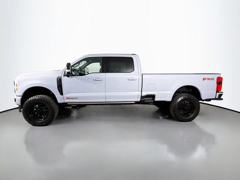 Used 2025 Ford F350 Platinum AWD/4WD image 4