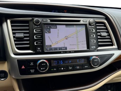 Used 2019 Toyota Highlander Limited AWD/4WD image 21