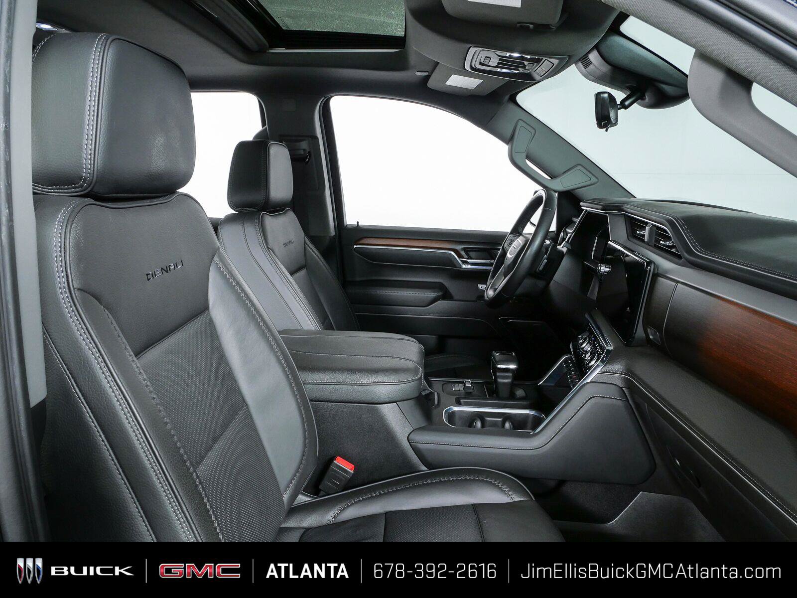 Used 2024 GMC Sierra 1500 Denali AWD/4WD image 27