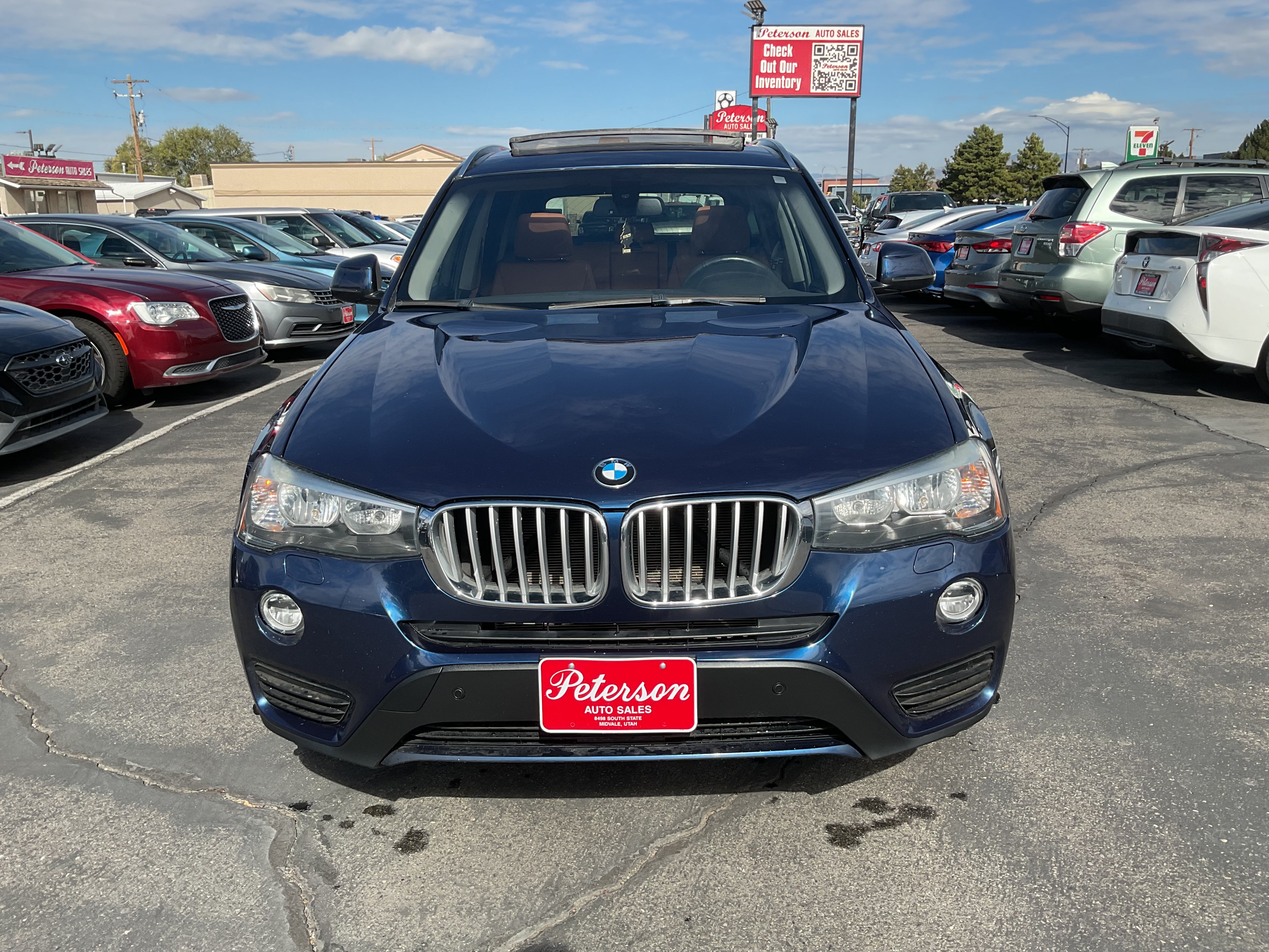 Used 2017 BMW X3 xDrive28i AWD/4WD image 3