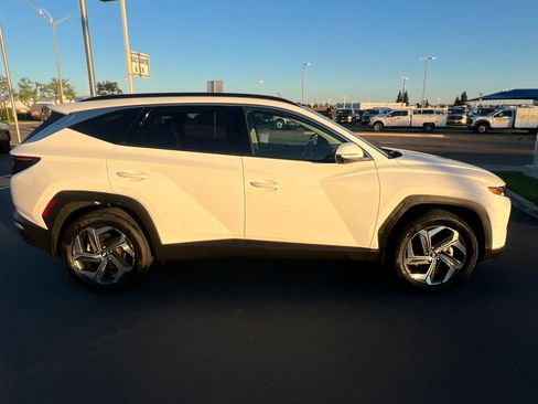 Used 2023 Hyundai Tucson Limited w/ Cargo Package AWD/4WD image 12