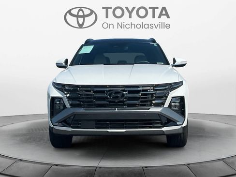Used 2025 Hyundai Tucson Limited AWD/4WD image 8