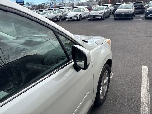 Used 2015 Subaru Forester 2.5i Limited w/ Popular Package #2 image 4