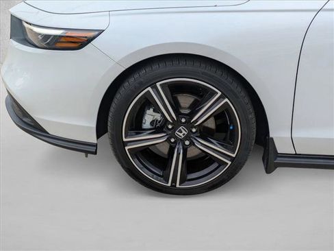 Used 2023 Honda Accord Sport image 10