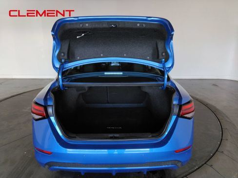 Used 2025 Nissan Sentra SV FWD image 8