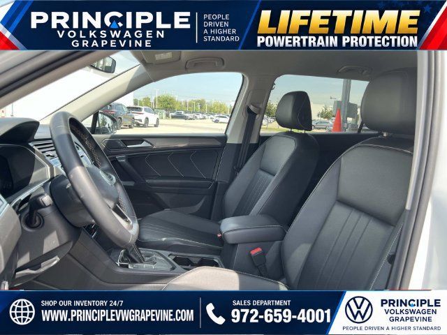 Used 2023 Volkswagen Tiguan SE FWD image 12