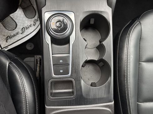 Used 2025 Ford Escape Platinum image 30