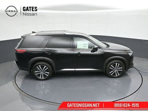 Used 2025 Nissan Pathfinder Platinum AWD/4WD image 54