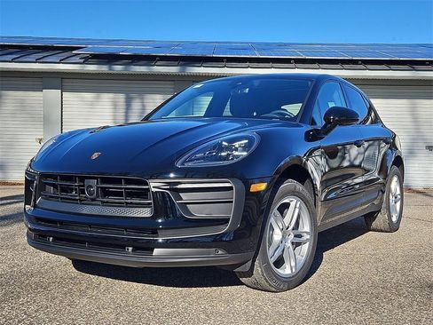 New 2026 Porsche Macan image 1