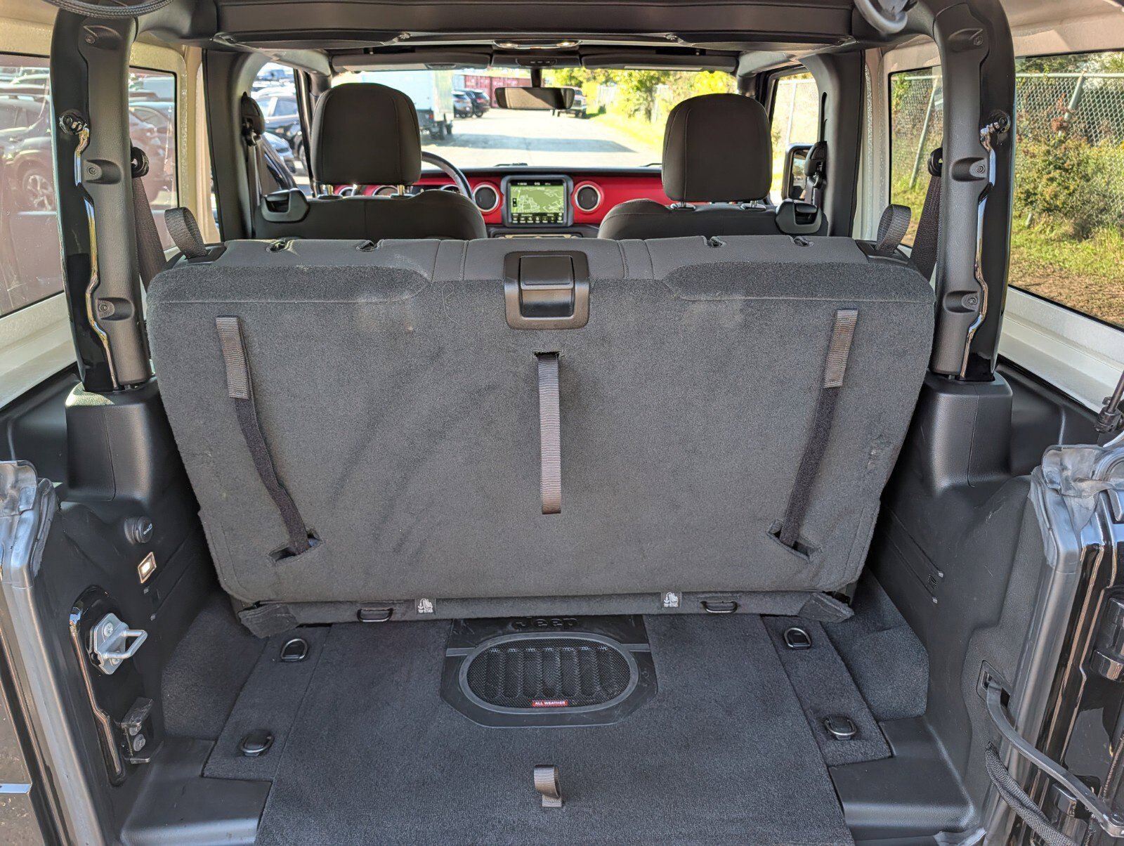 Used 2022 Jeep Wrangler Rubicon w/ Cold Weather Group AWD/4WD image 22