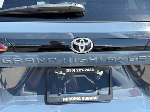 Used 2025 Toyota Grand Highlander FWD image 12