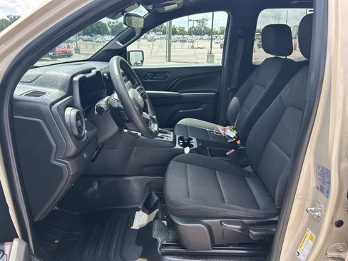 Used 2023 Chevrolet Colorado W/T RWD image 25