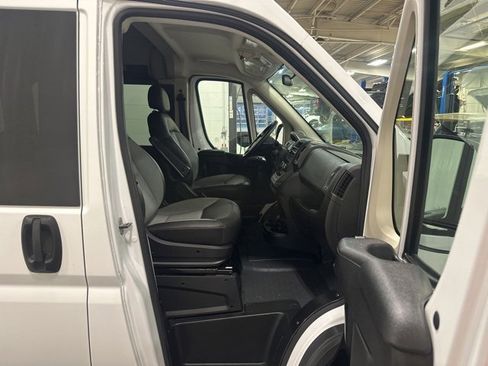 Used 2016 RAM ProMaster 2500 image 9