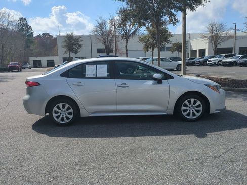 Certified 2024 Toyota Corolla LE image 4