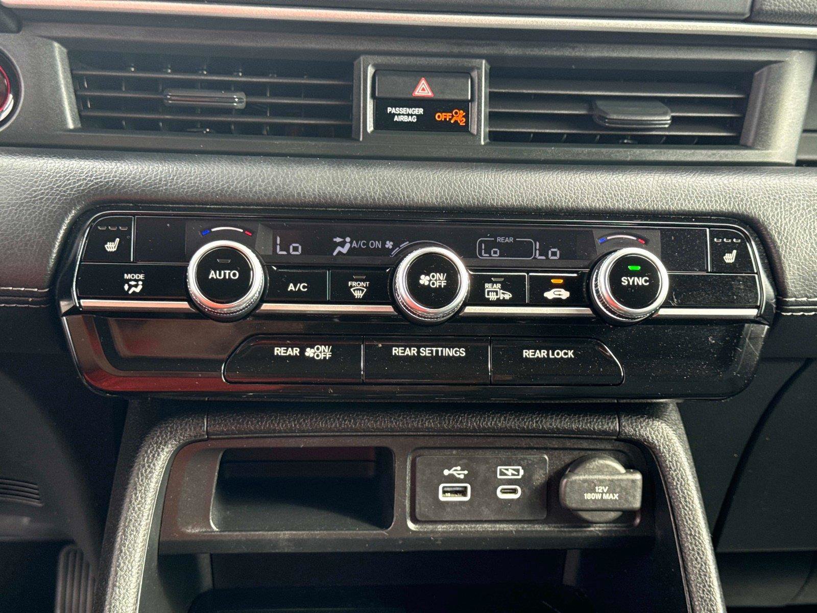 Certified 2023 Honda Pilot Touring image 27