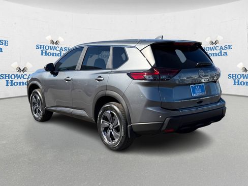 Used 2026 Nissan Rogue SV image 5
